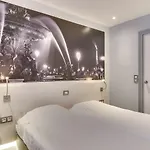Kyriad 12 - Nation 3* Paris