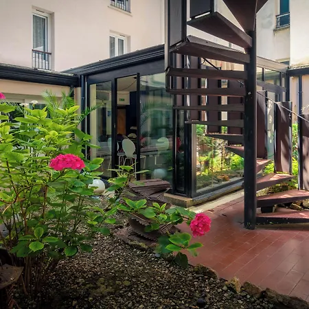 키리아드 12 - 네이션 호텔