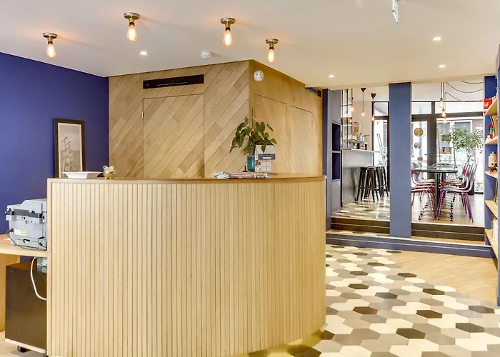 Kyriad 12 - Nation Hotel 3*